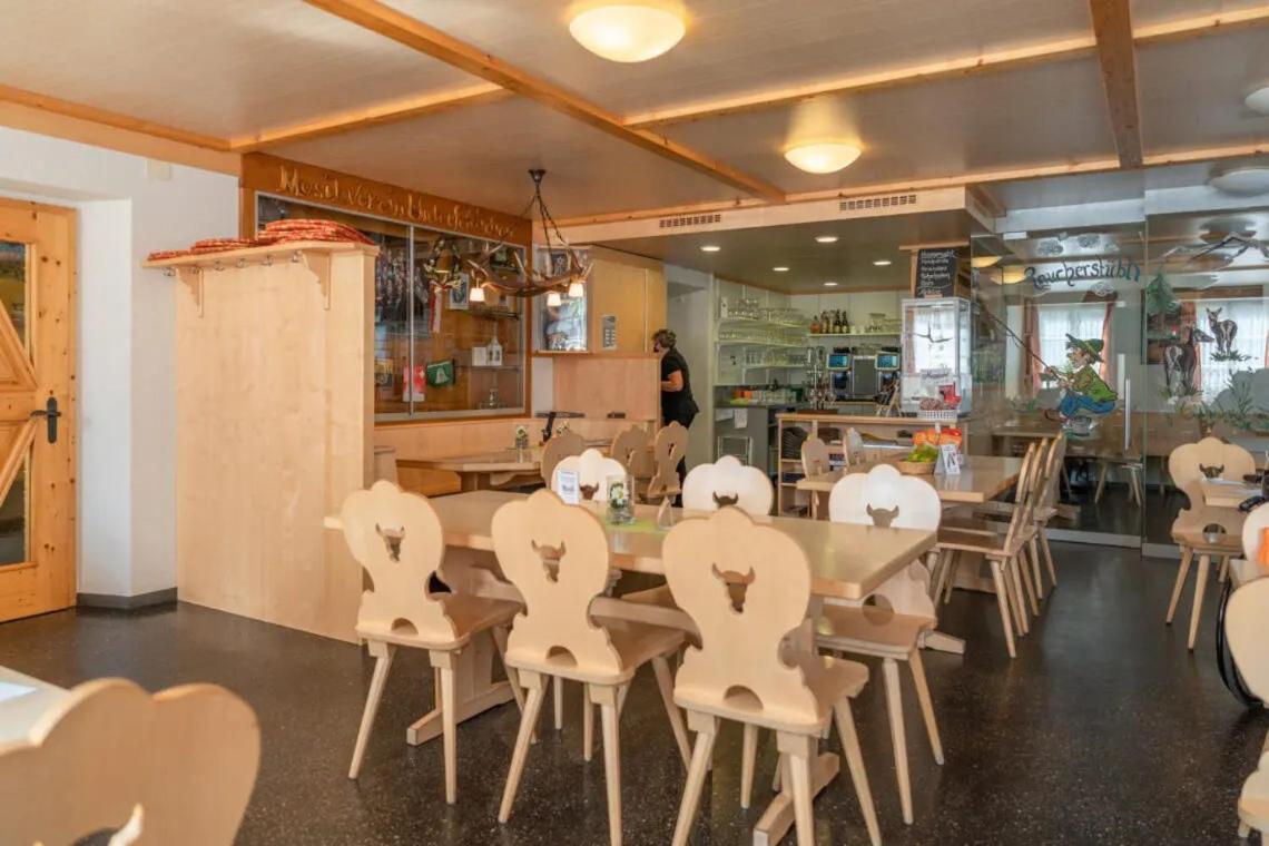 Hotel Alpina Unterschächen 외부 사진