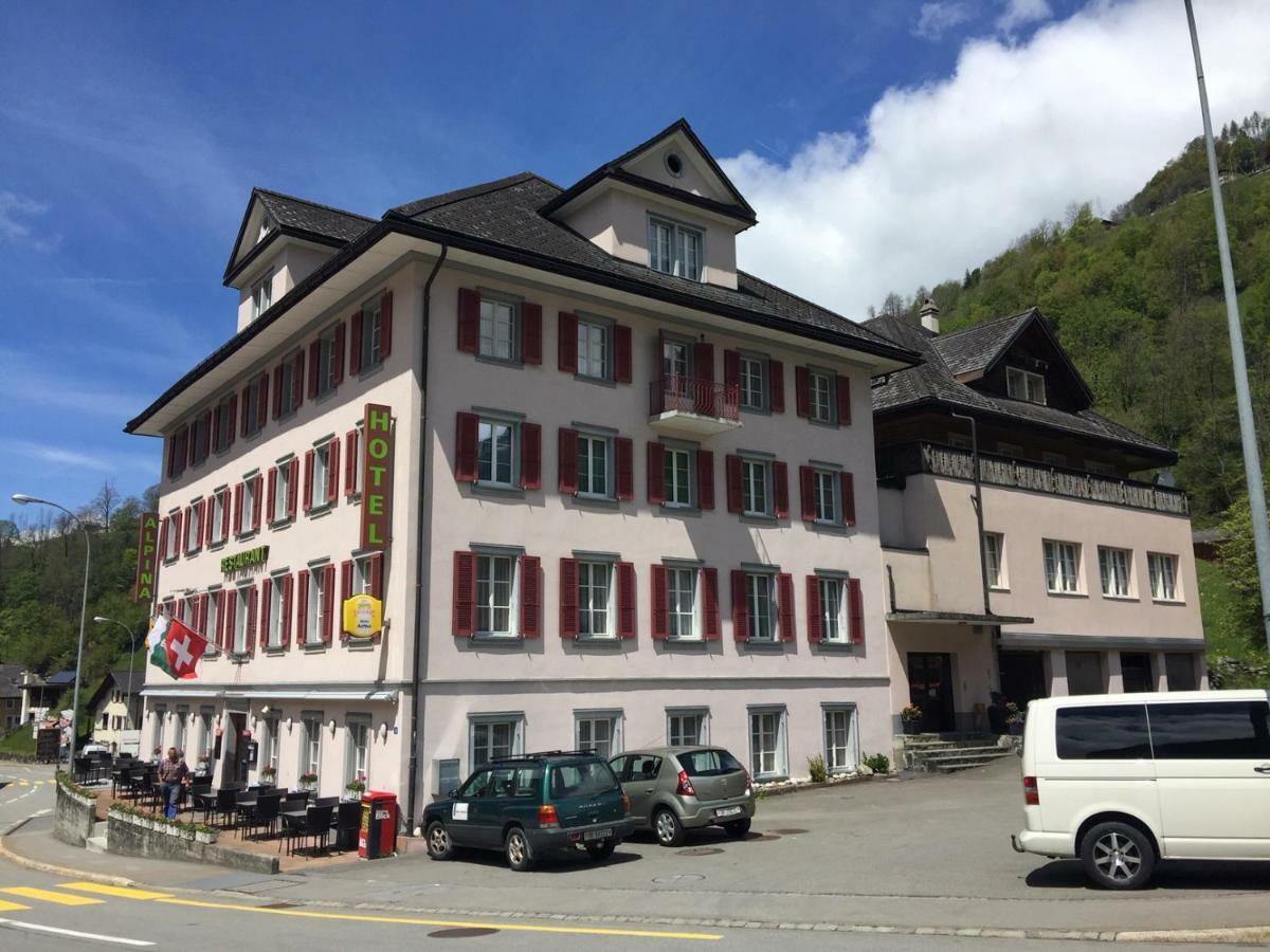 Hotel Alpina Unterschächen 외부 사진